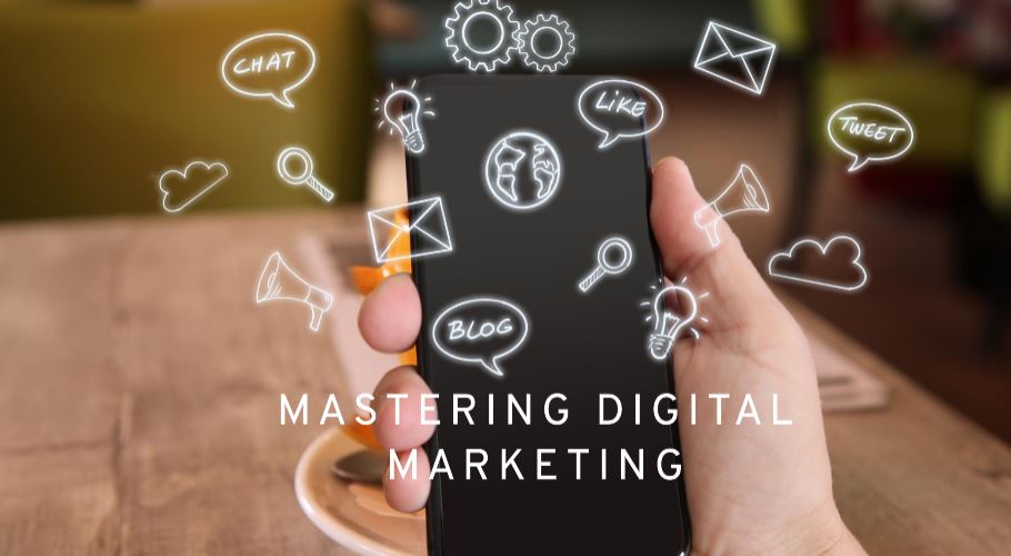 Mastering Digital Marketing Trends with Harmonious Blend of Tradition and Innovation